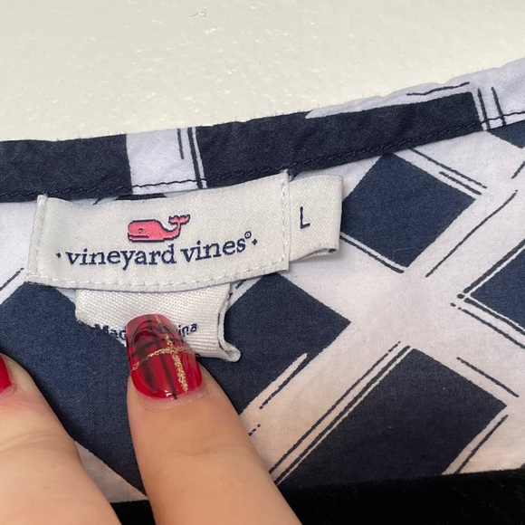 Vineyard Vines Geometric Print Top - Picture 2 of 2